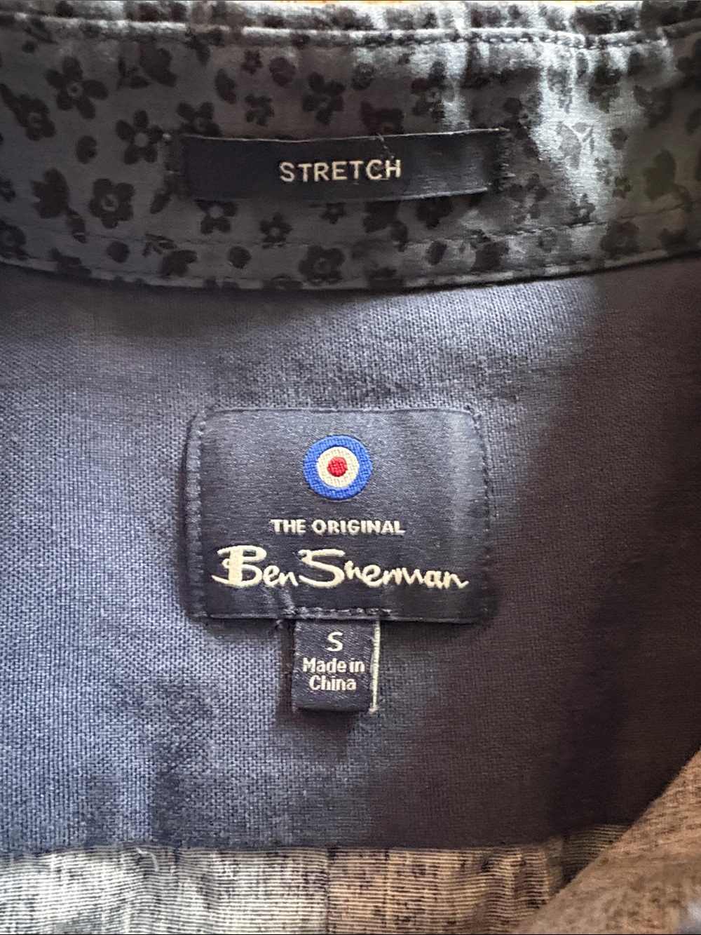Men’s button down - Picture 2 of 5